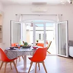 Casa Feliz In * Лагуш